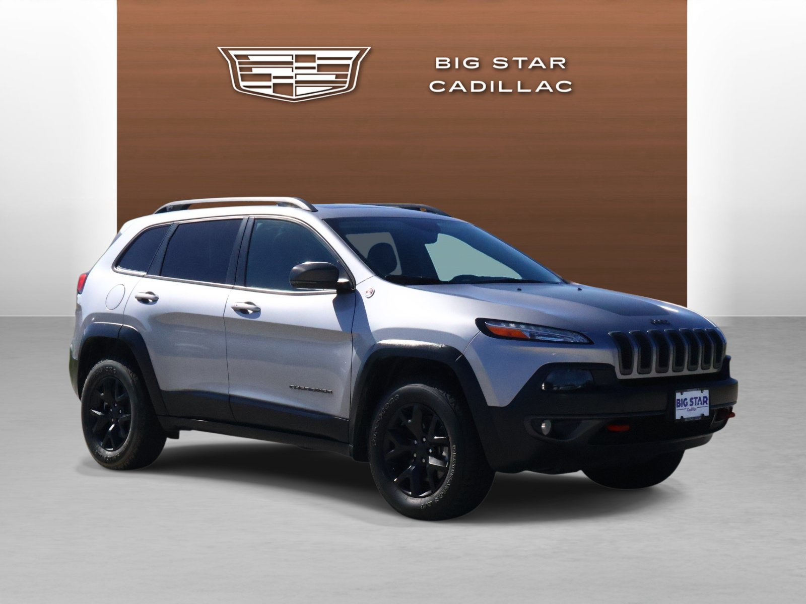 Used 2017 Jeep Cherokee Trailhawk AWD/4WD image 7