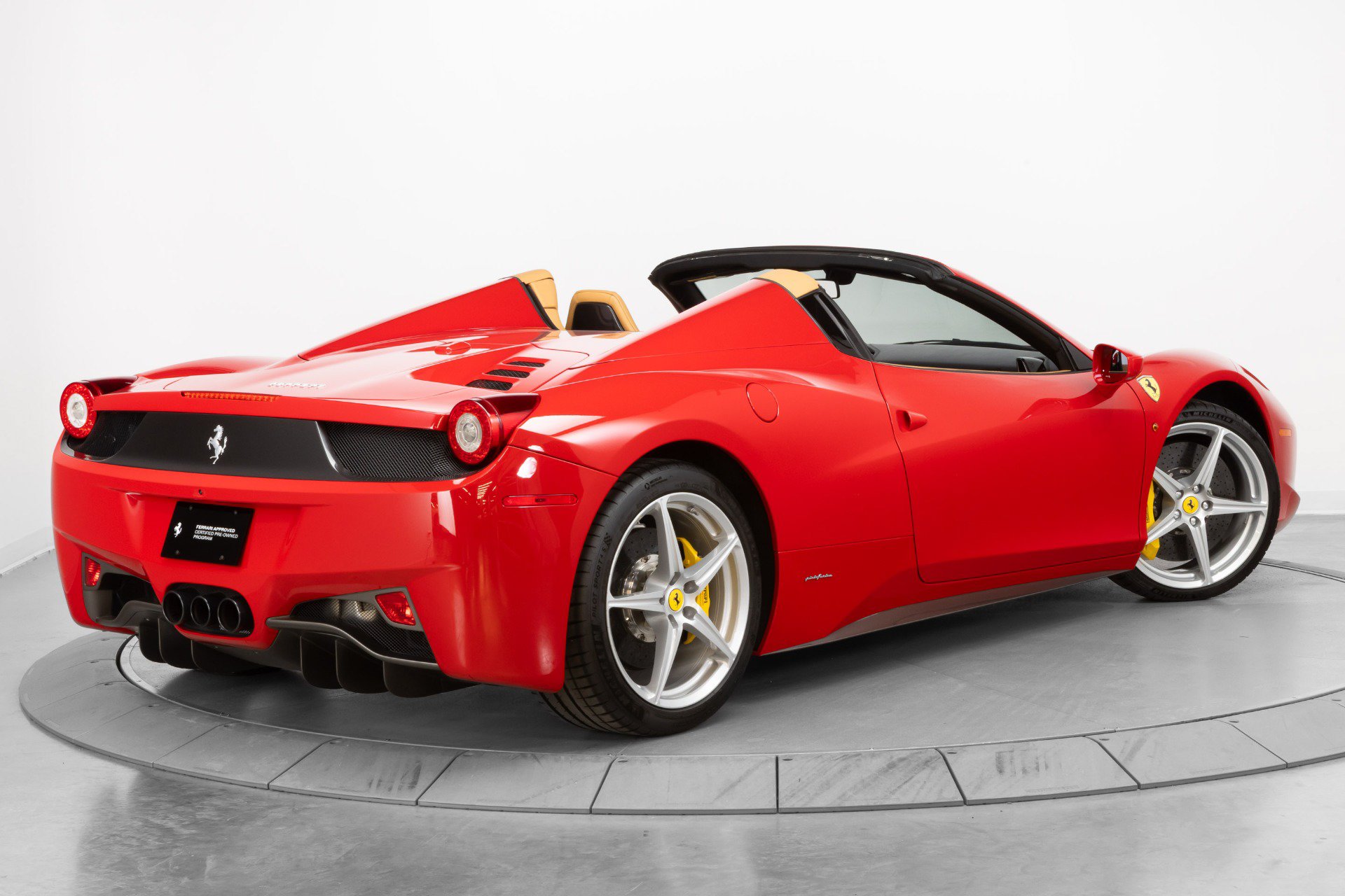 Certified 2014 Ferrari 458 Spider RWD image 96