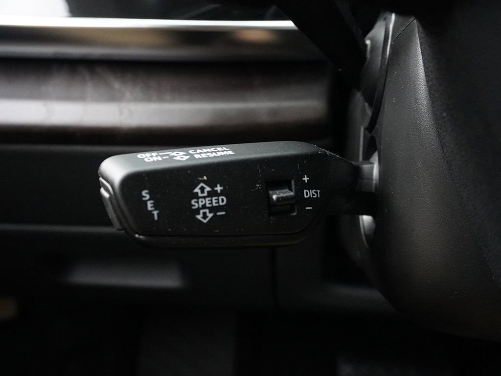 Used 2023 Audi Q8 Prestige AWD/4WD image 57