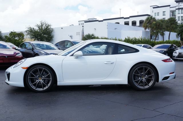 Used 2017 Porsche 911 Carrera image 4