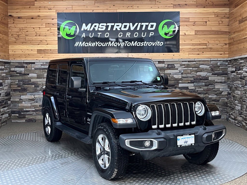 Used 2018 Jeep Wrangler Unlimited Sahara w/ Cold Weather Group AWD/4WD image 2