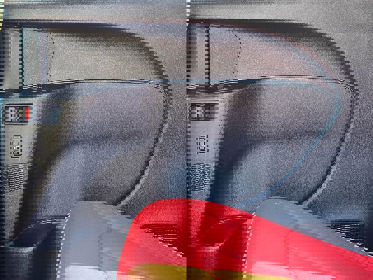 Used 2020 Chrysler Pacifica Limited w/ Quick Order Package 27H Red S image 12