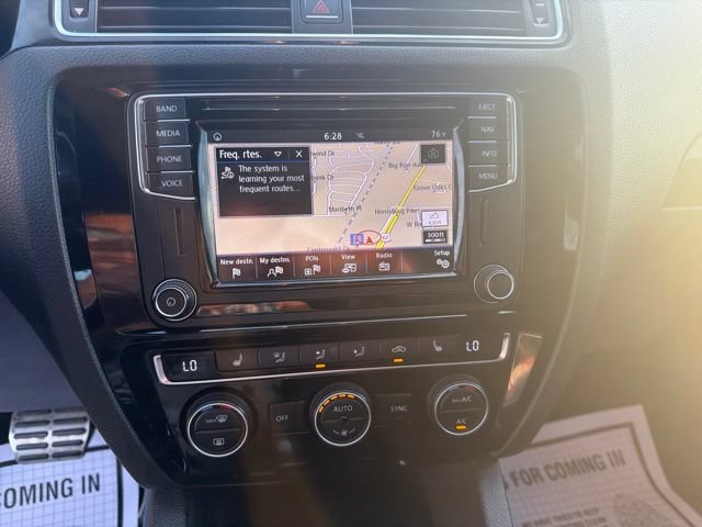 Used 2017 Volkswagen Jetta GLI FWD image 20
