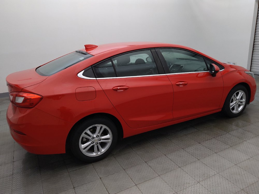 Used 2017 Chevrolet Cruze LT w/ Convenience Package FWD image 10