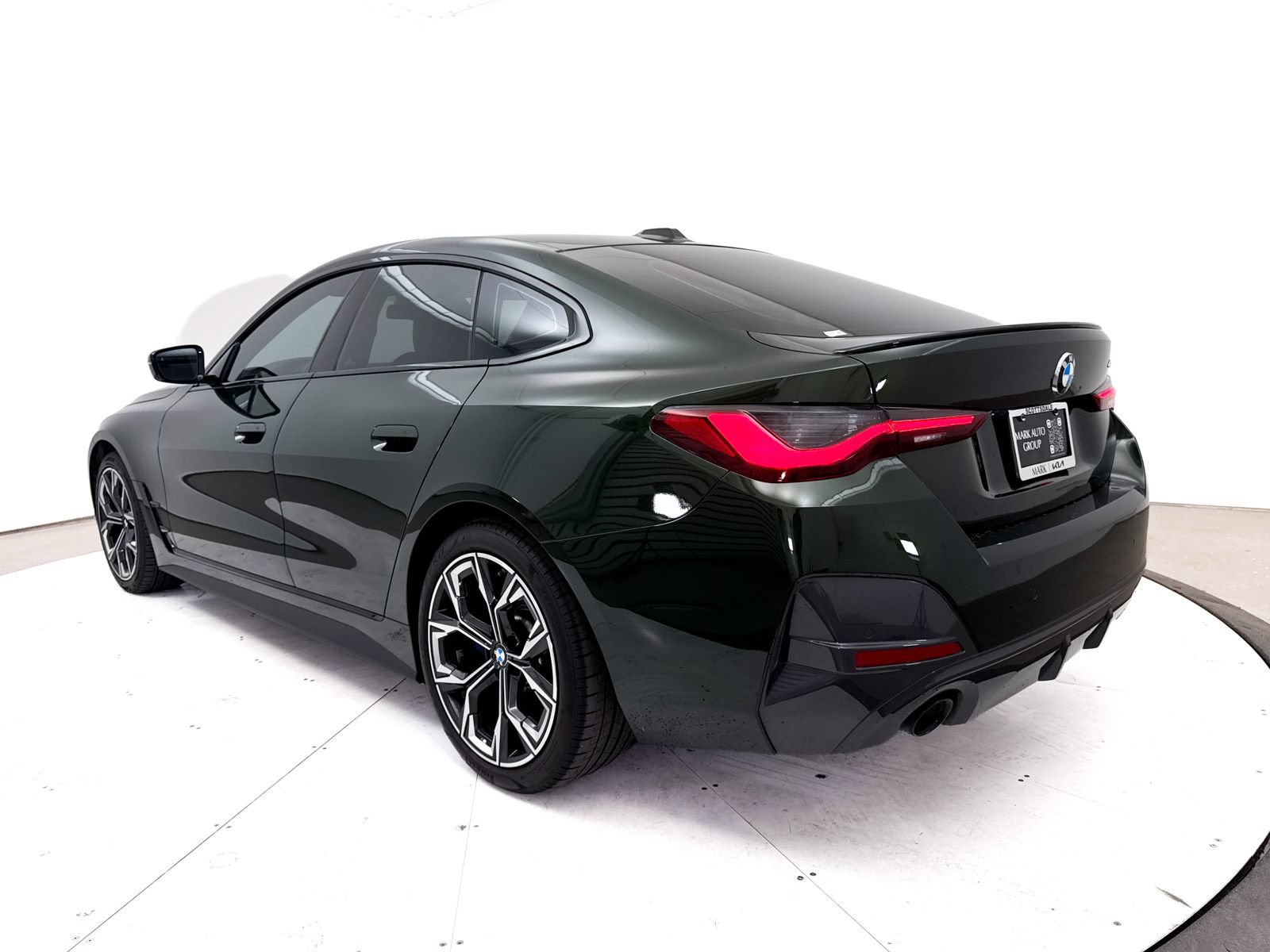Used 2023 BMW 430i Gran Coupe w/ M Sport Package RWD image 17