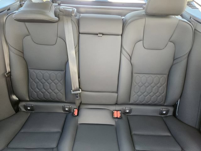 New 2026 Volvo XC60 B5 Plus w/ Climate Package AWD/4WD image 13