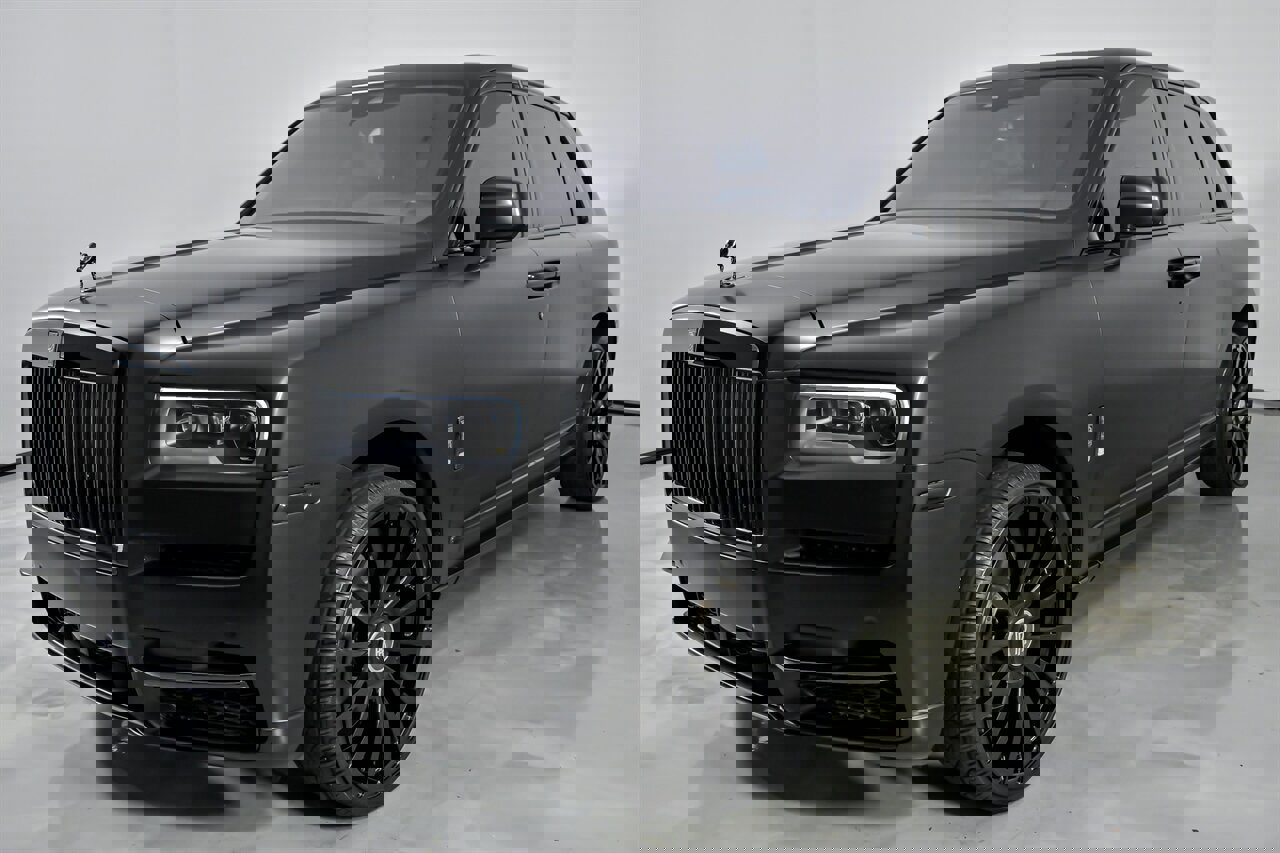 Used 2023 Rolls-Royce Cullinan Black Badge w/ Driver's Package image 6