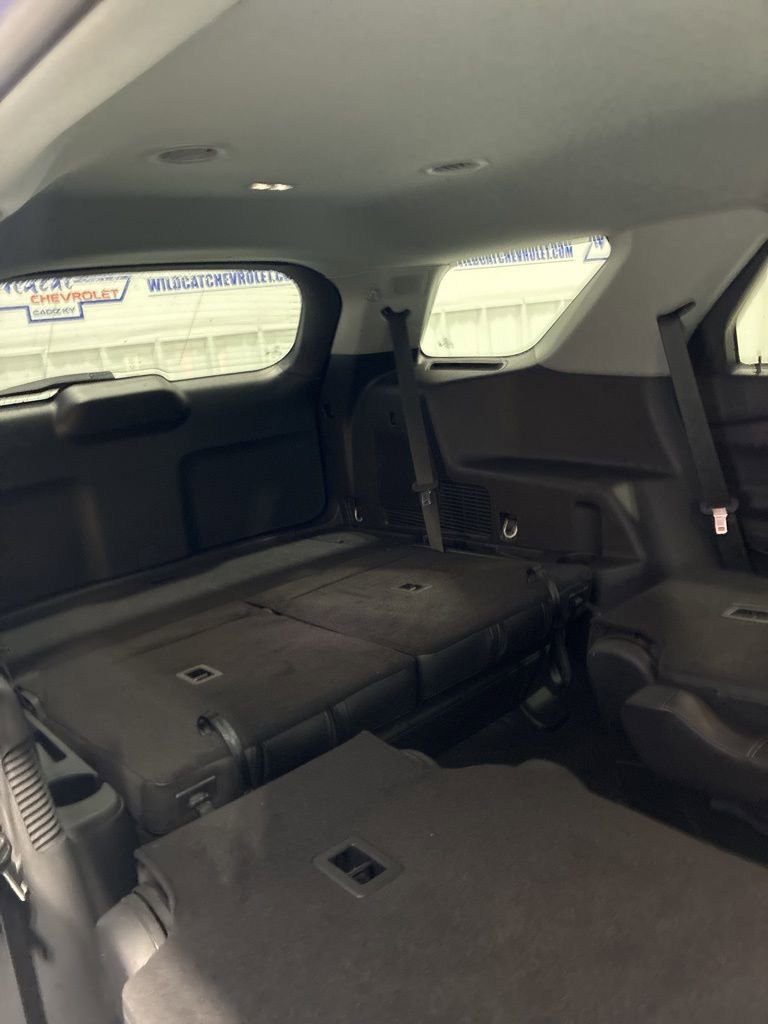 Used 2023 Ford Explorer XLT w/ Equipment Group 202A AWD/4WD image 46