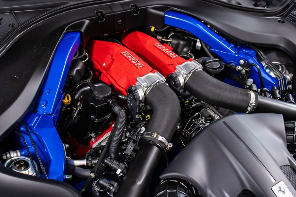 Certified 2025 Ferrari Roma Spider RWD image 58