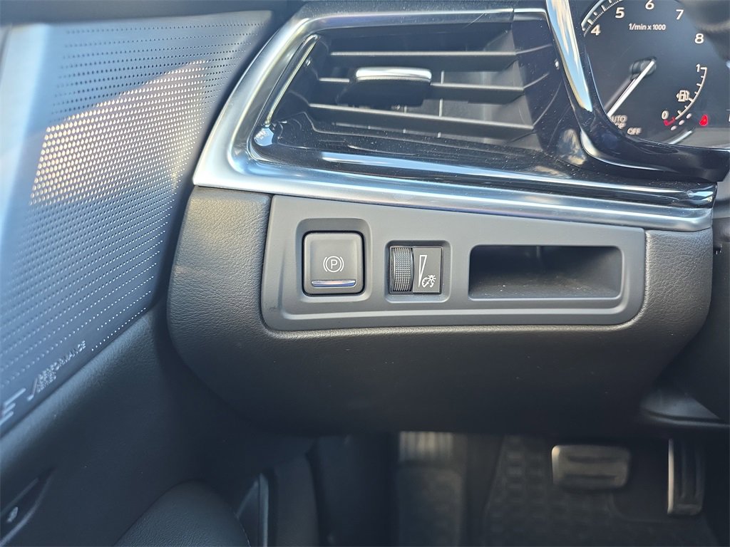 Certified 2024 Cadillac XT6 Sport image 25