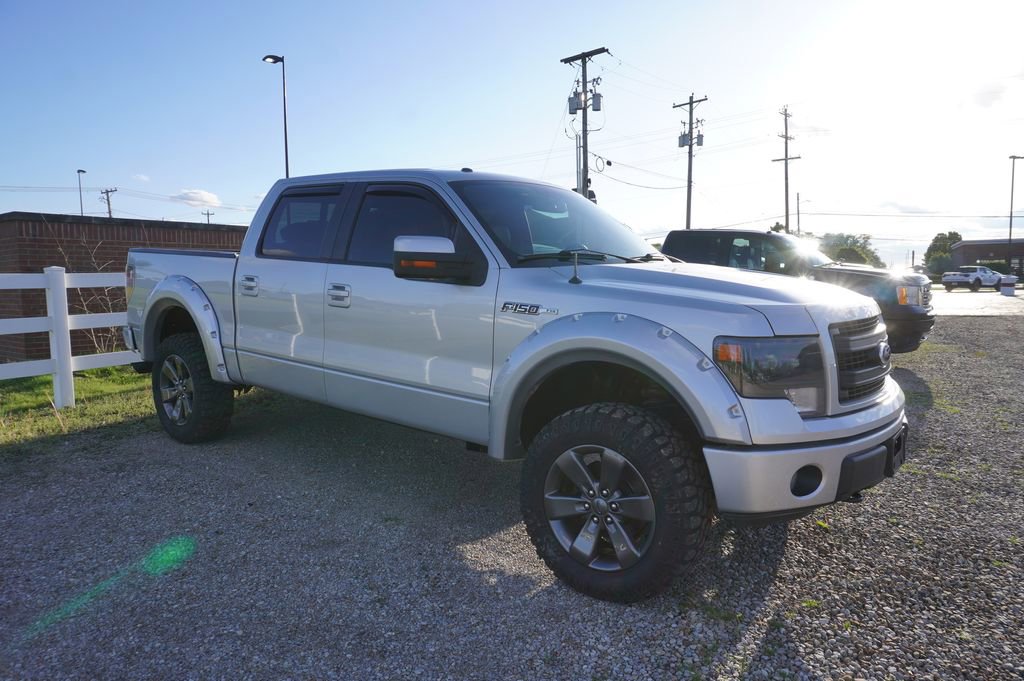 Used 2014 Ford F150 FX4 w/ Equipment Group 402A Luxury AWD/4WD image 10