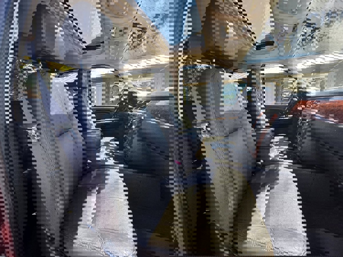 Used 2008 Chevrolet Silverado 2500 LTZ w/ Sun And Navigation Package image 9