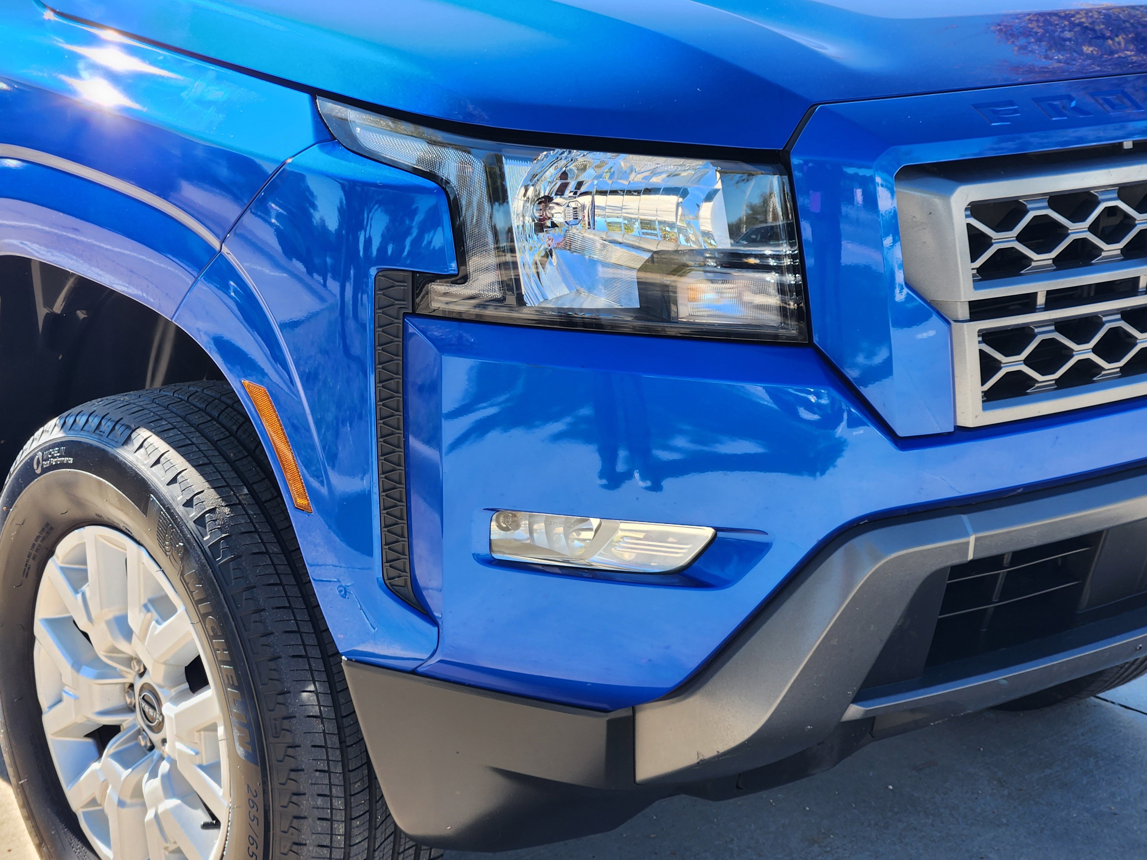 Used 2024 Nissan Frontier SV w/ SV Convenience Package image 5