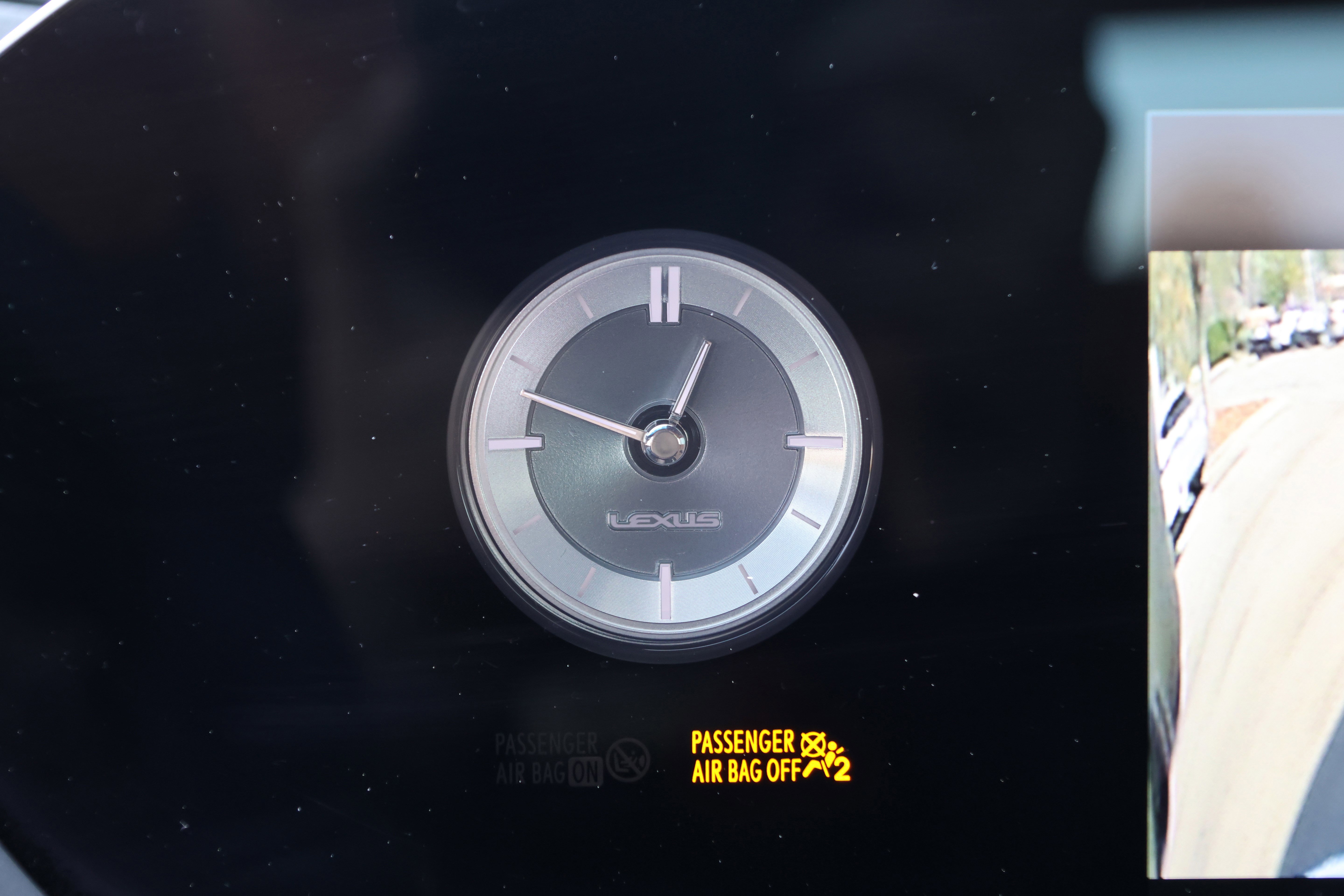 Certified 2025 Lexus ES 350 w/ Premium Package image 24