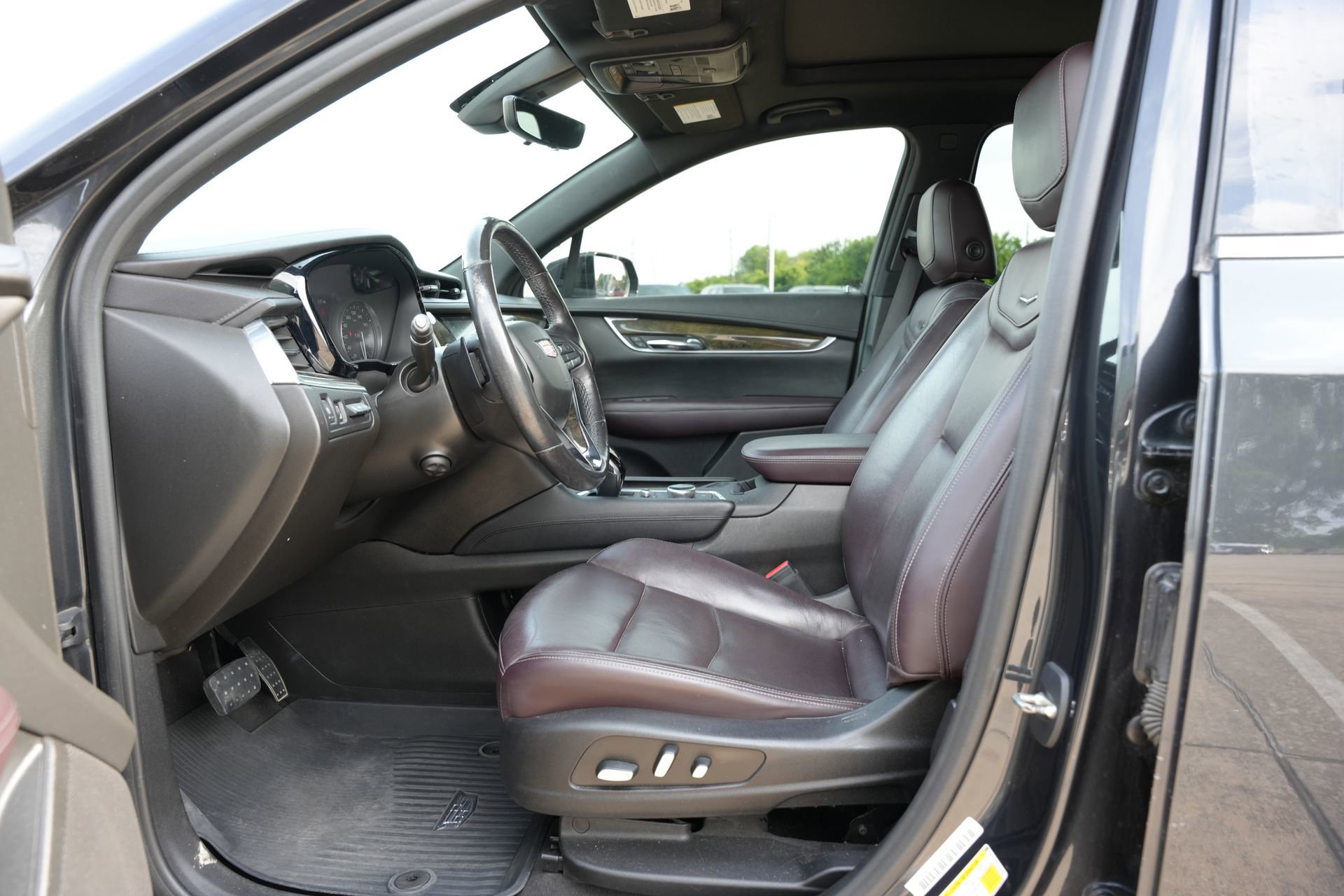 Used 2020 Cadillac XT6 Premium Luxury FWD image 14