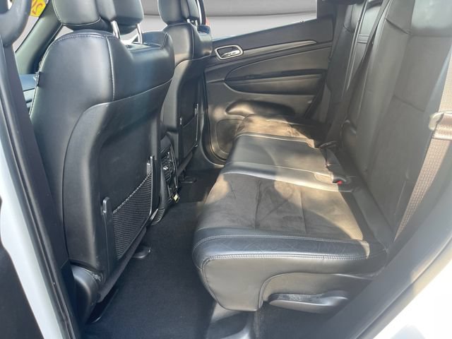Used 2020 Jeep Grand Cherokee Altitude AWD/4WD image 14