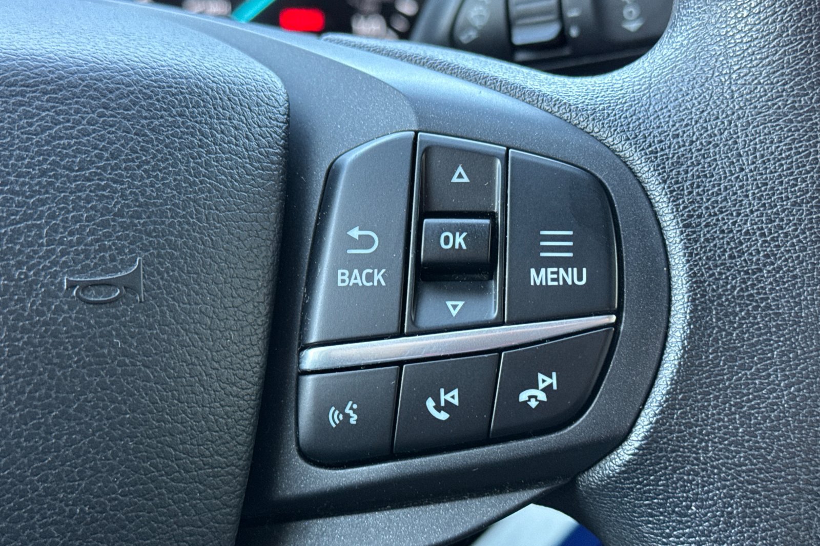 Used 2021 Ford Explorer 2WD image 31
