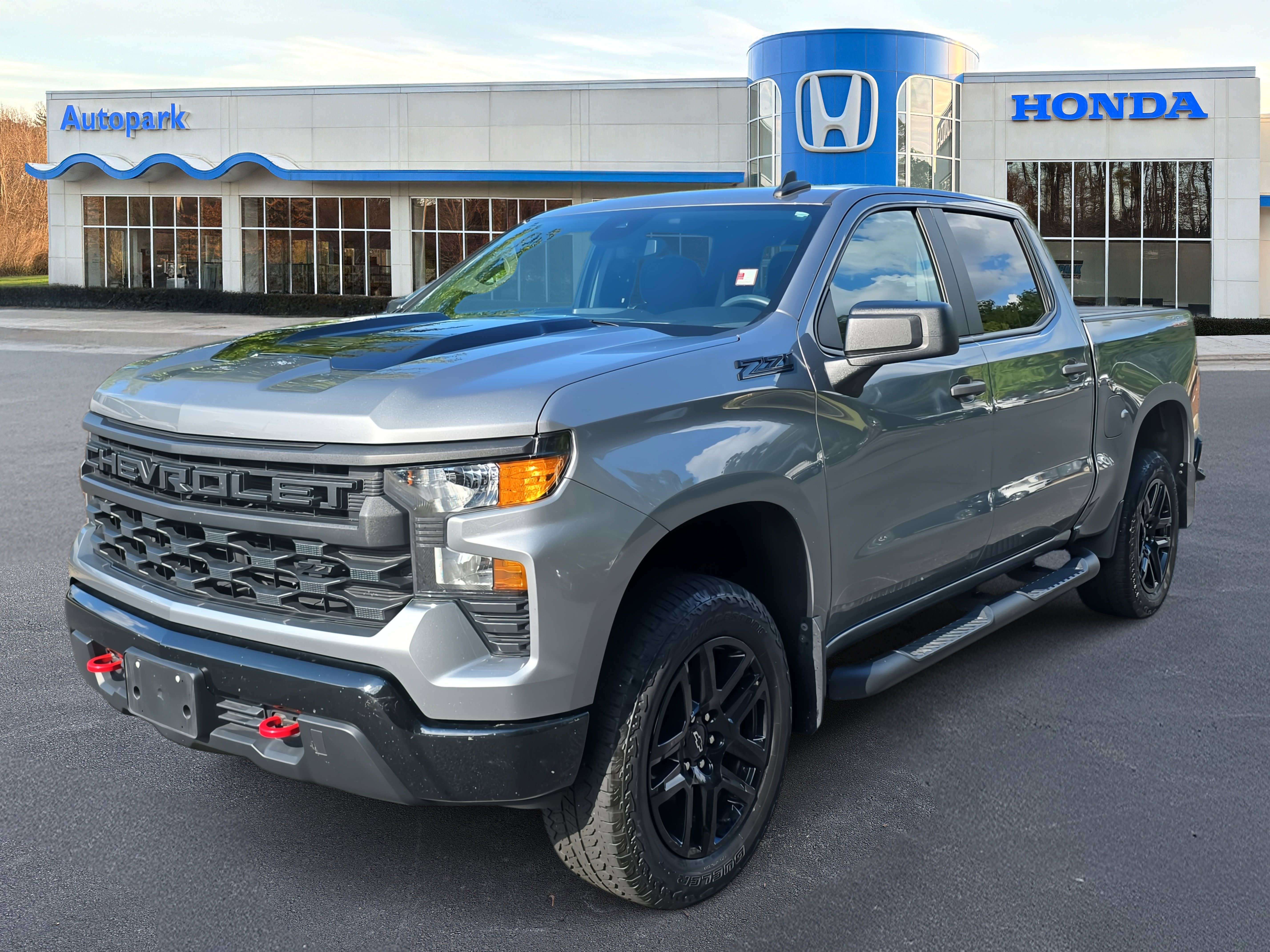 Used 2023 Chevrolet Silverado 1500 Custom Trail Boss w/ 2.7L Blackout Package