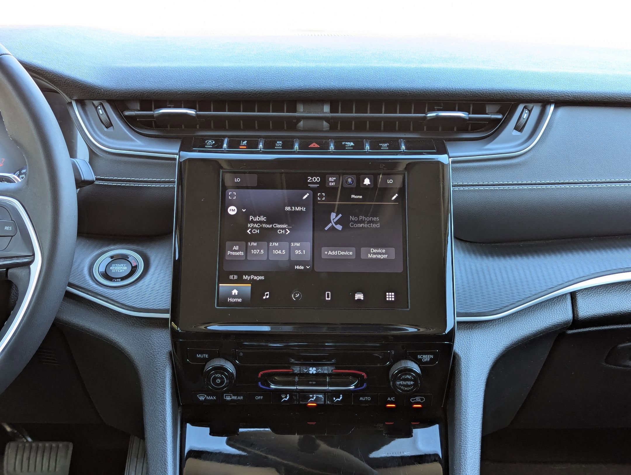 Used 2023 Jeep Grand Cherokee L Laredo image 18