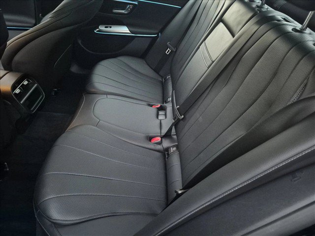 Used 2026 Mercedes-Benz E 350 Sedan image 19