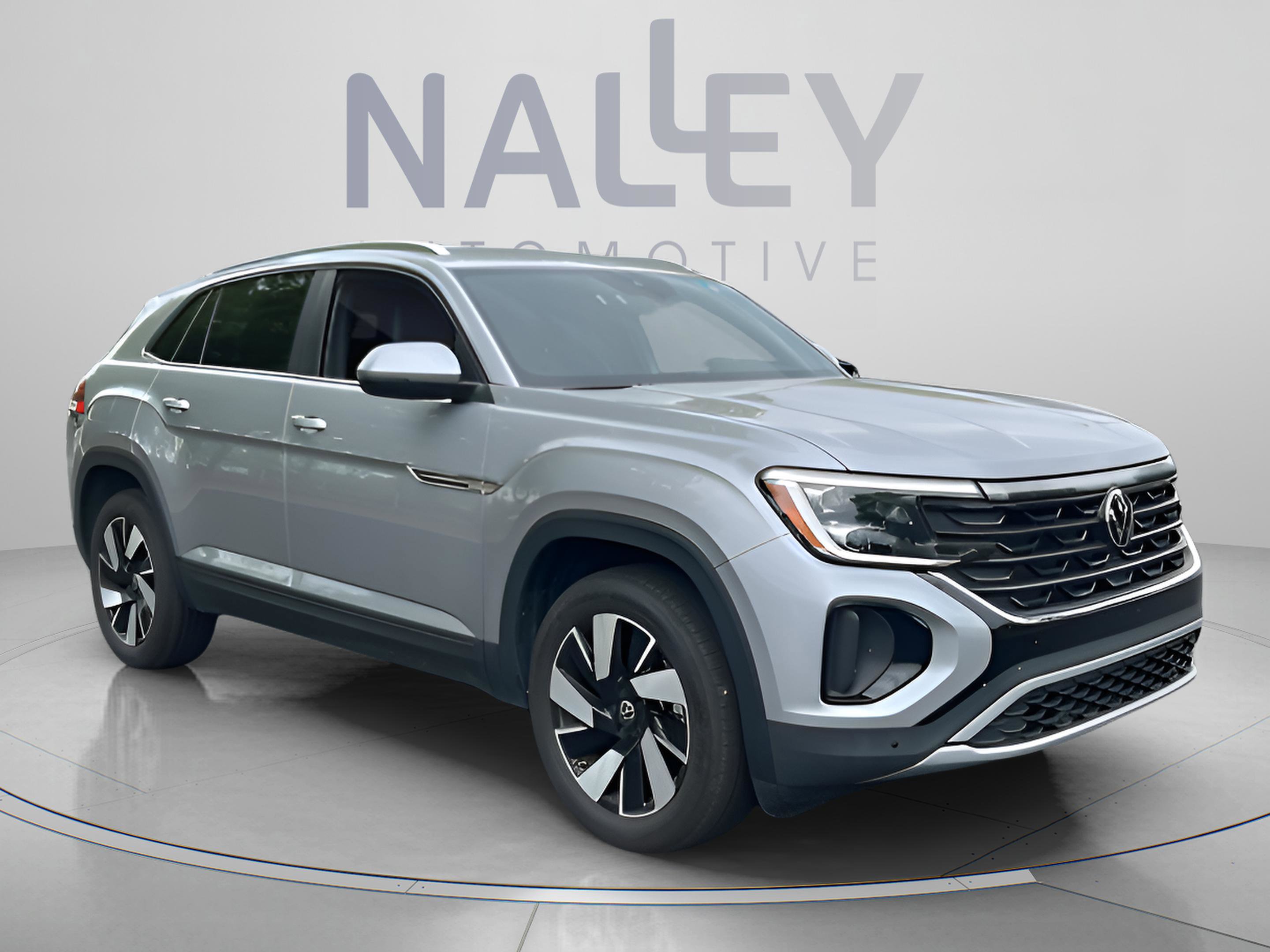 Used 2025 Volkswagen Atlas Cross Sport SE AWD/4WD image 7
