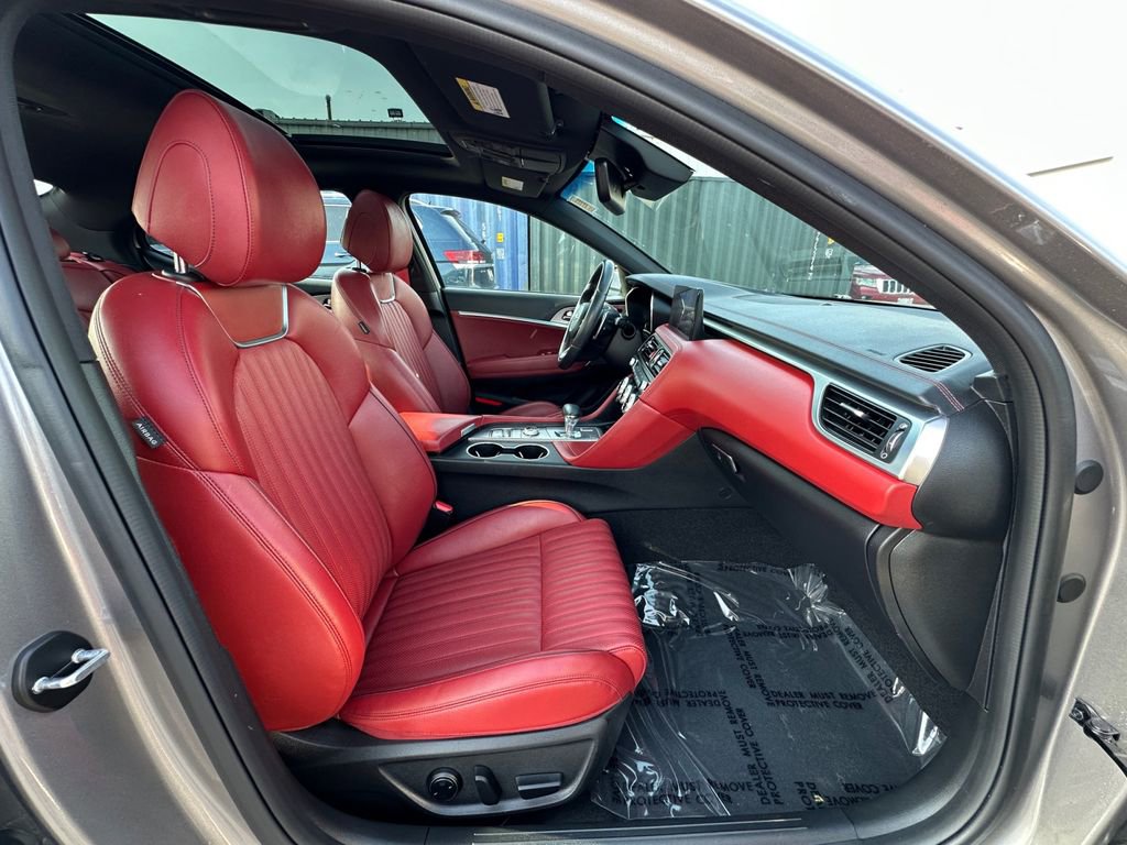 Used 2023 Genesis G70 2.0T w/ Sport Prestige Package AWD/4WD image 28