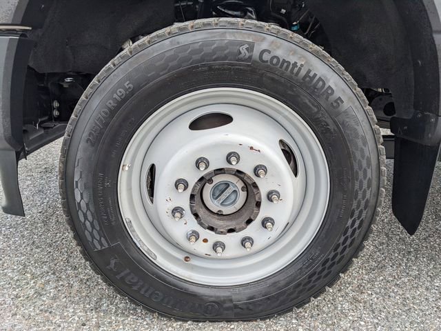 Used 2024 Ford F550 4x4 Crew Cab Super Duty image 10
