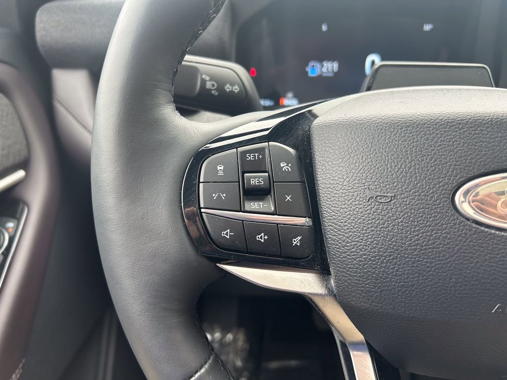 Used 2025 Ford Explorer Platinum w/ LUX Leather Package image 35