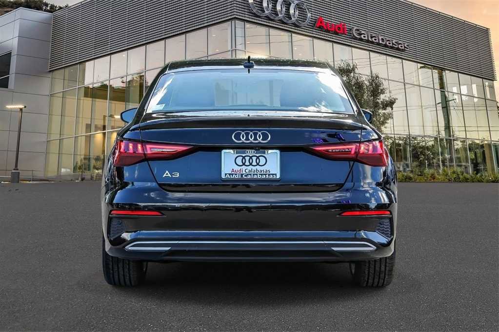 Used 2023 Audi A3 2.0T Premium Plus w/ Premium Plus Package image 3
