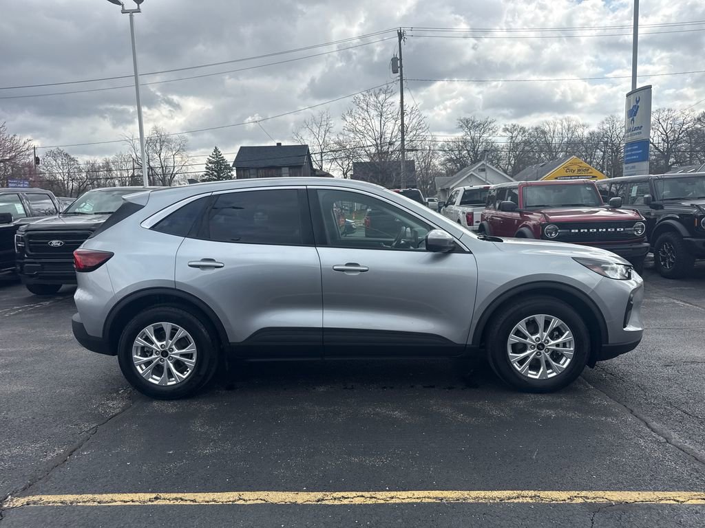 Used 2023 Ford Escape Active w/ Tech Pack #2 image 6