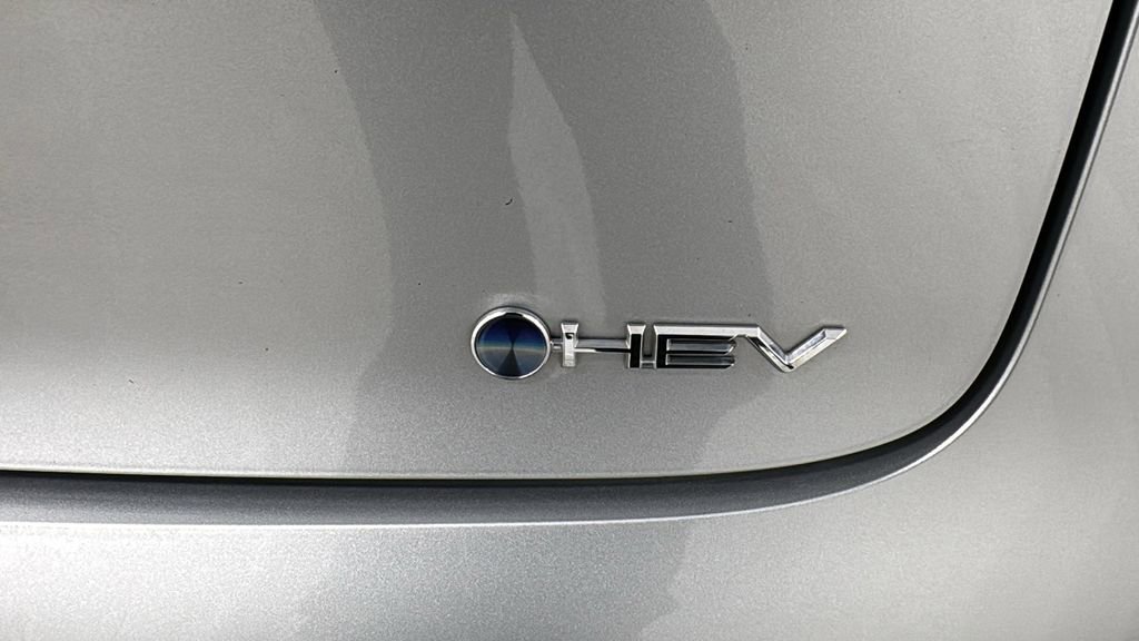 Used 2024 Toyota Prius LE image 36