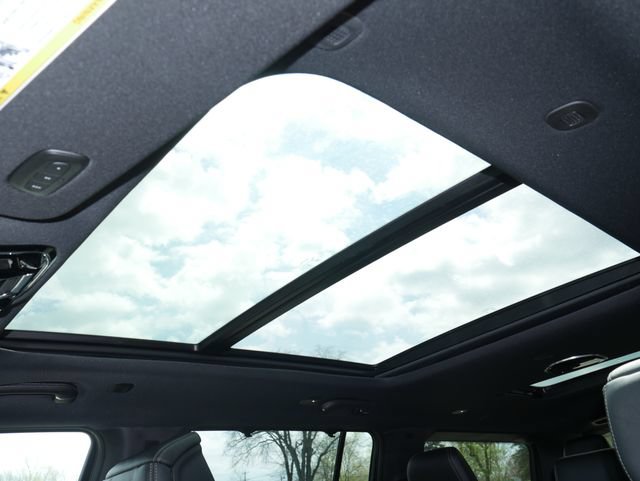 New 2026 Jeep Grand Wagoneer Summit AWD/4WD image 3