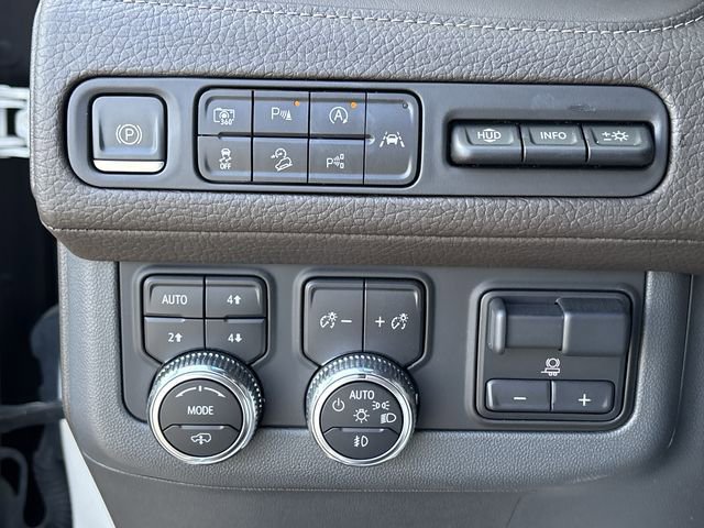 Used 2023 GMC Yukon XL Denali w/ Denali Reserve Package image 22