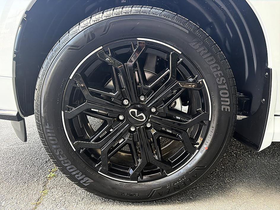 New 2026 INFINITI QX80 4WD image 8