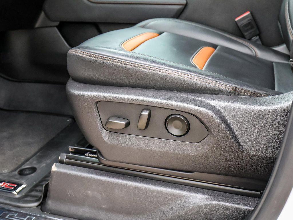 Used 2024 GMC Sierra 1500 AT4 w/ Technology Package image 29