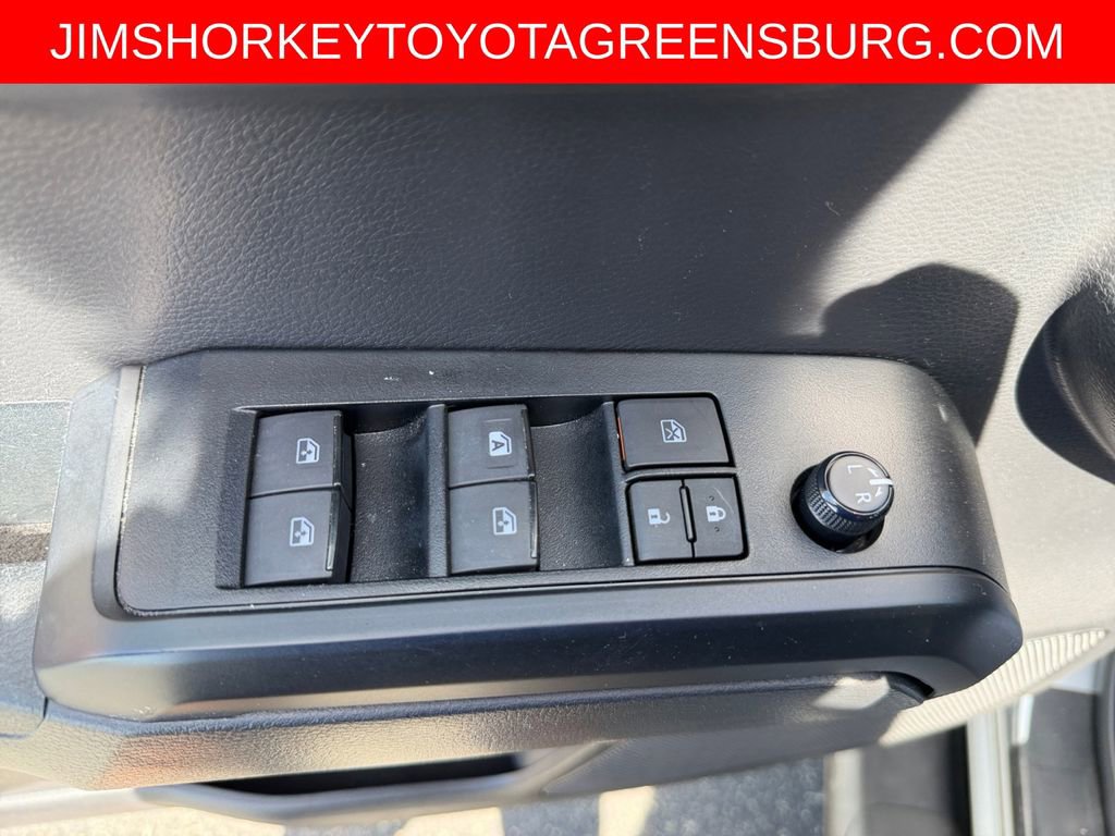 Used 2023 Toyota Tacoma SR AWD/4WD image 13