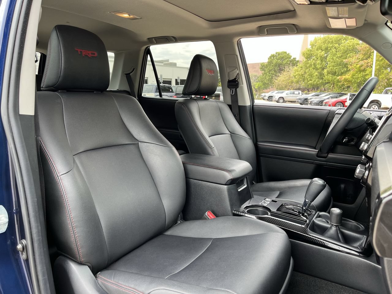 Used 2021 Toyota 4Runner Venture w/ Moonroof Package AWD/4WD image 25
