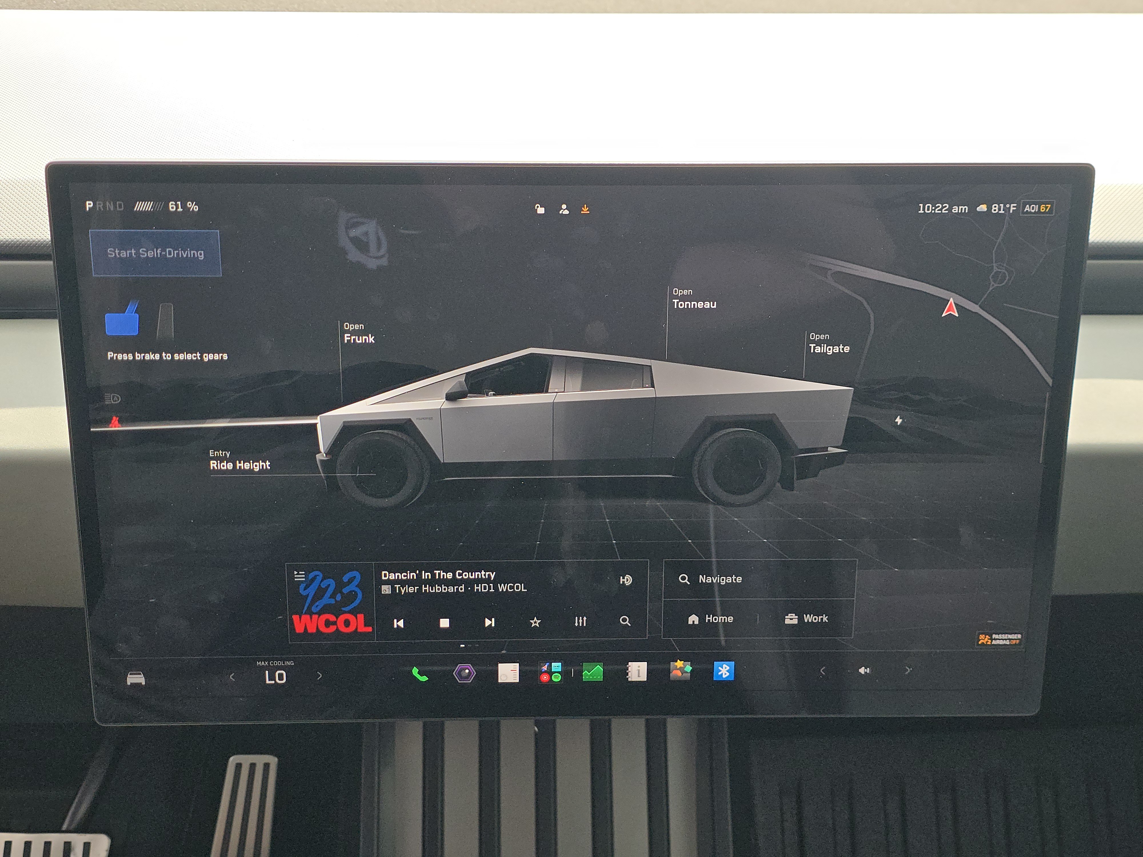 Used 2024 Tesla Cybertruck AWD Crew Cab image 26