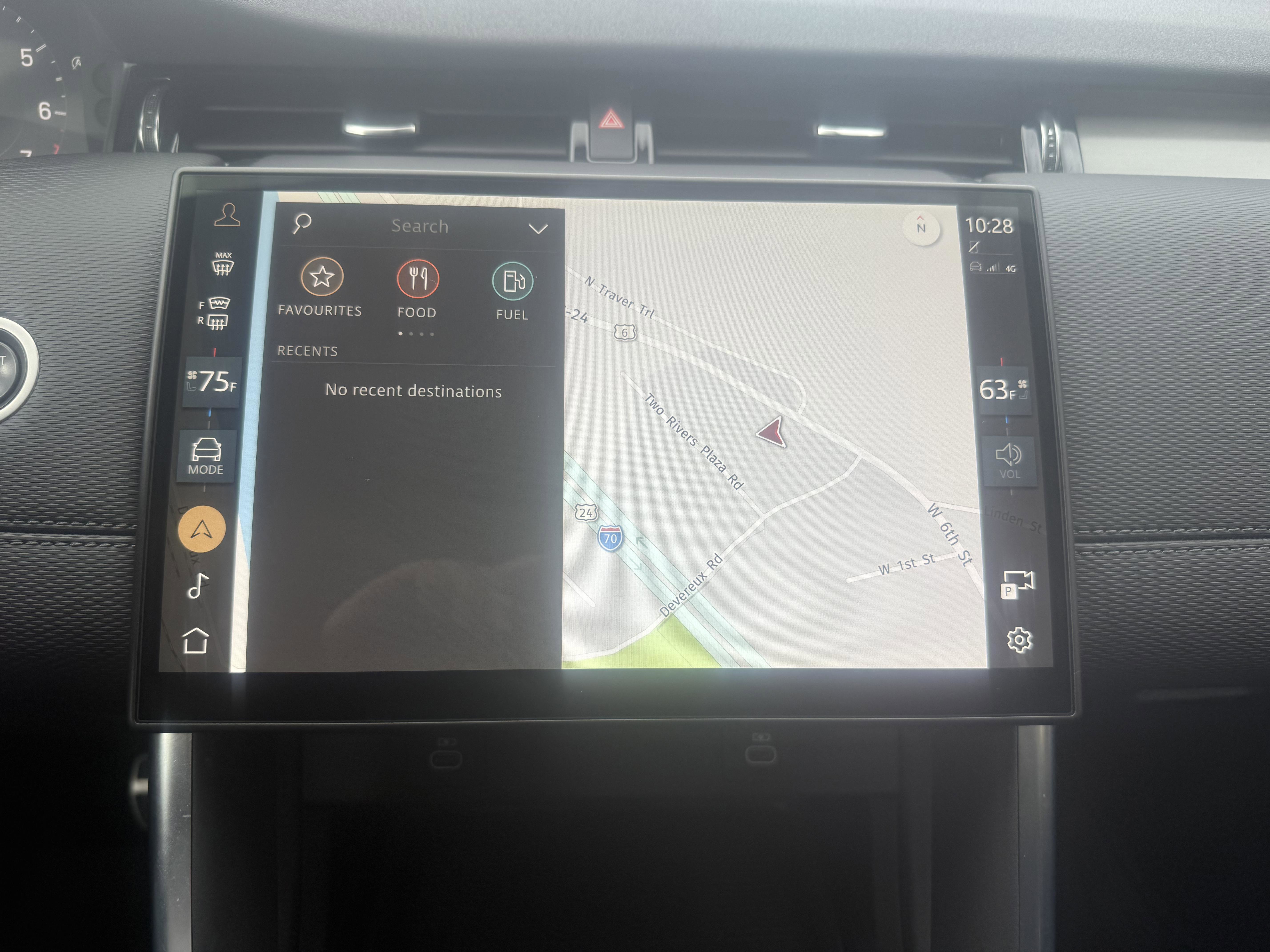 Used 2025 Land Rover Discovery Sport Dynamic SE image 22