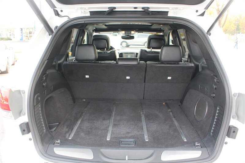 Used 2017 Jeep Grand Cherokee Overland AWD/4WD image 21