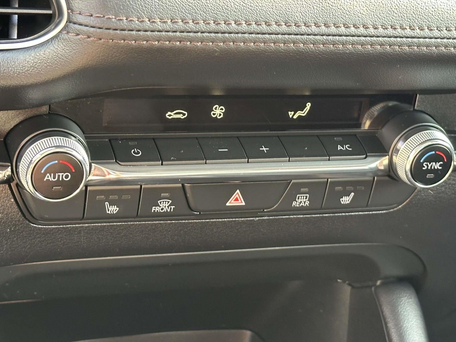 Used 2022 MAZDA MAZDA3 s image 12