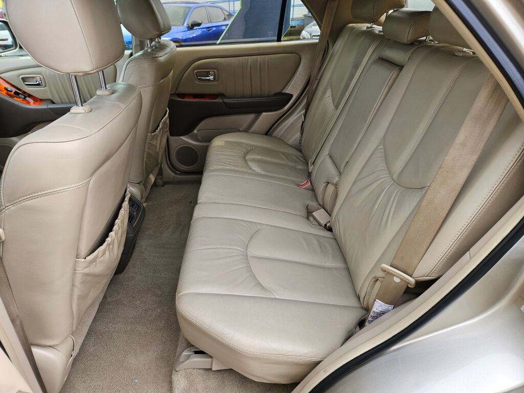 Used 2003 Lexus RX 300 2WD image 12