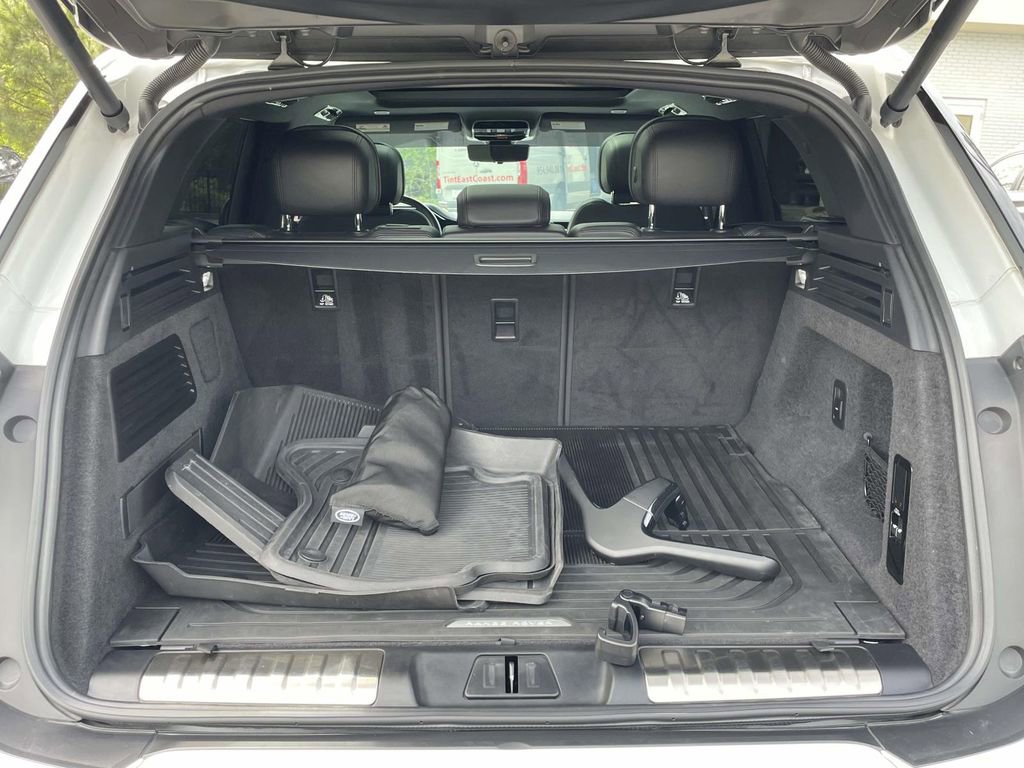 Used 2024 Land Rover Range Rover Sport Dynamic SE image 10