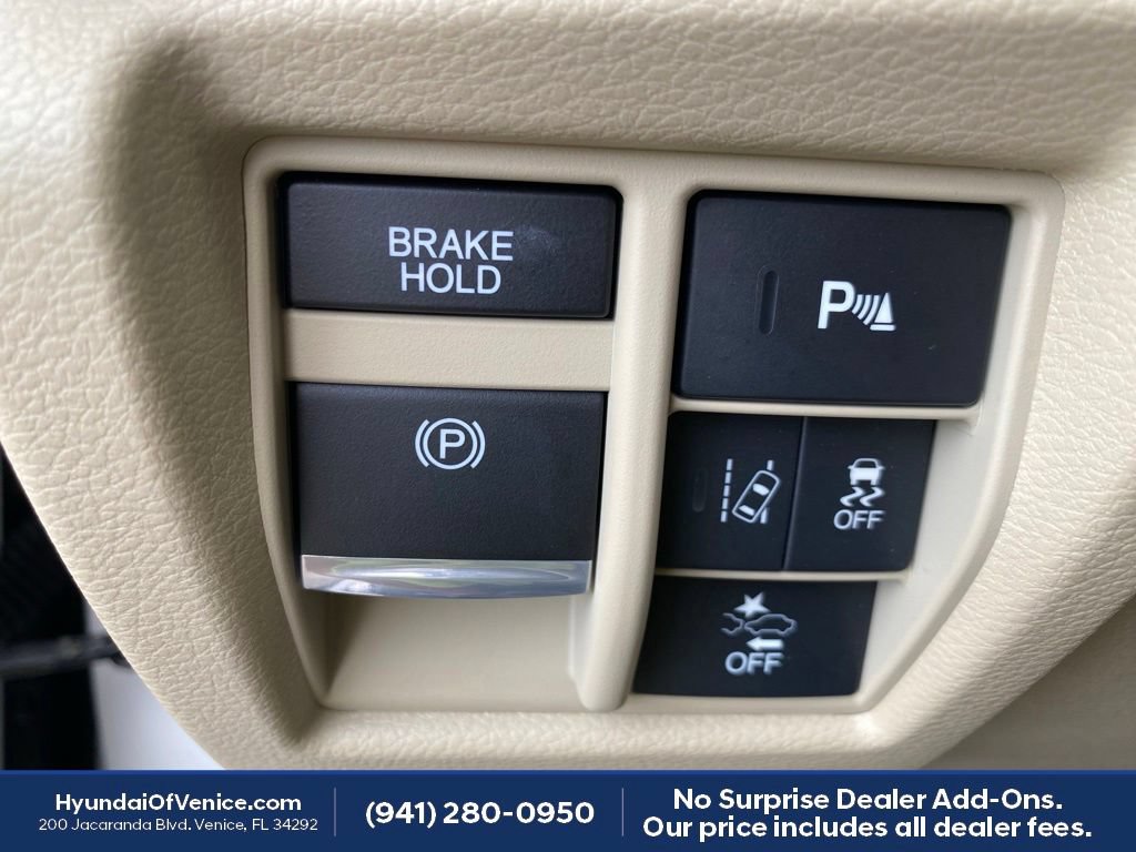 Used 2020 Acura MDX w/ Technology Package AWD/4WD image 16