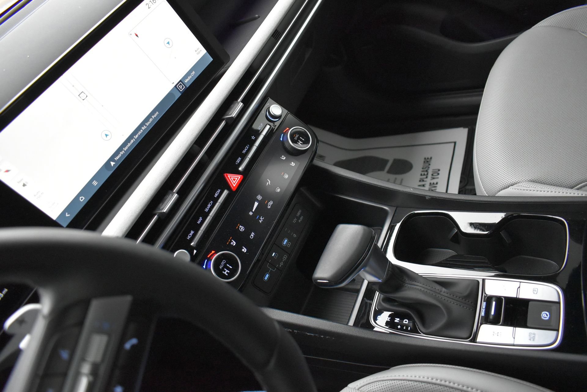 Used 2025 Hyundai Santa Cruz Limited image 26