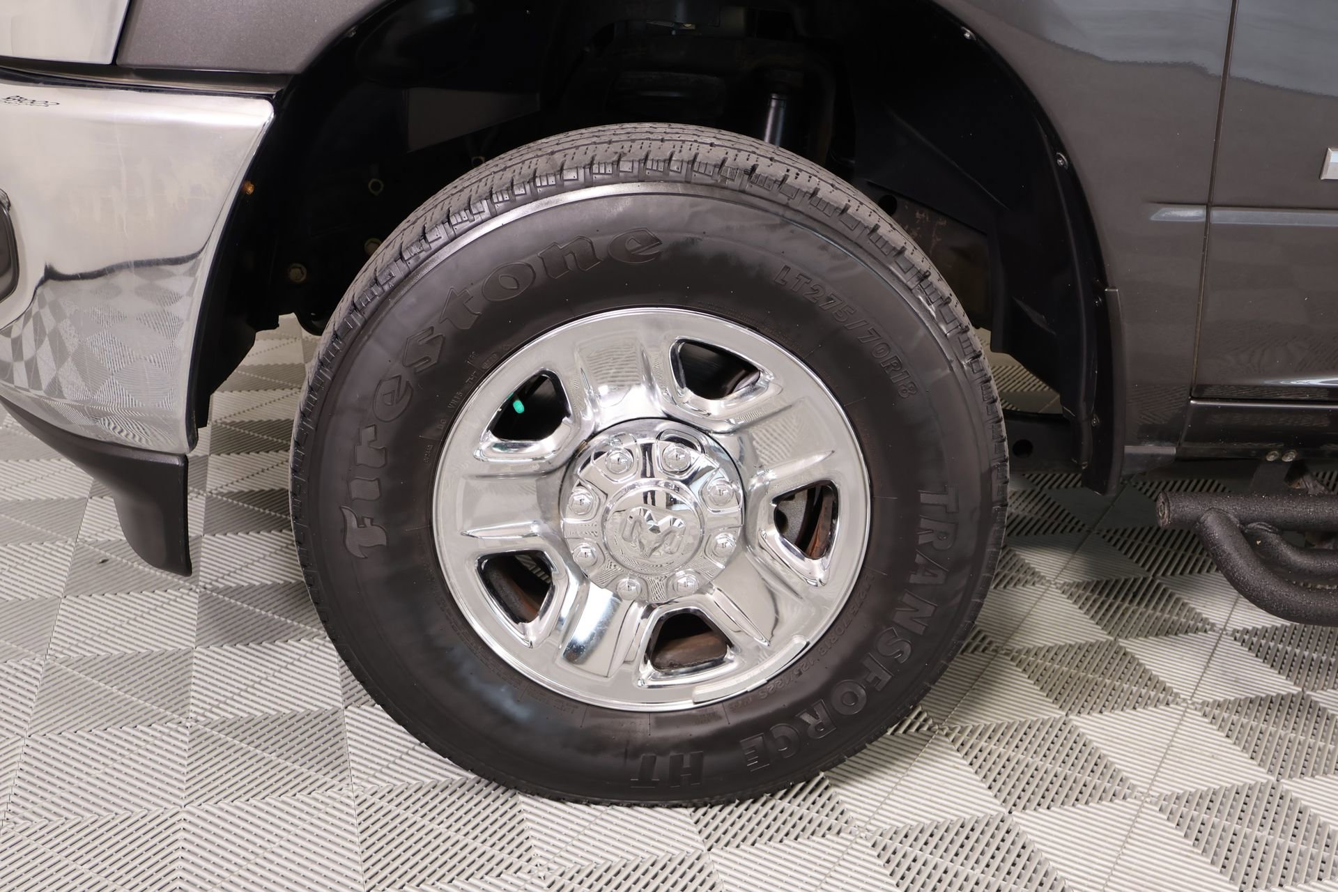 Used 2020 RAM 2500 Tradesman w/ Chrome Appearance Group AWD/4WD image 17
