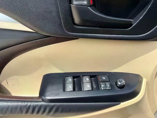 Used 2015 Toyota Highlander Plus AWD/4WD image 22