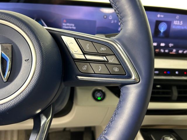 Used 2025 Buick Enclave Avenir w/ Super Cruise Package image 30