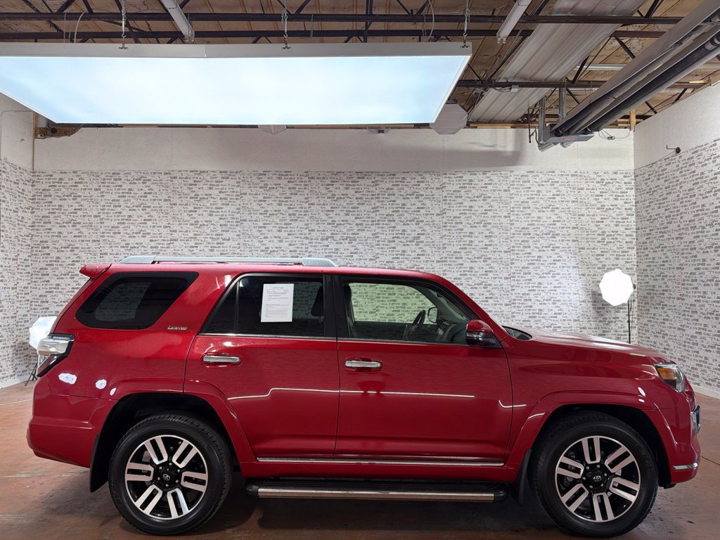 Used 2024 Toyota 4Runner Limited AWD/4WD image 8