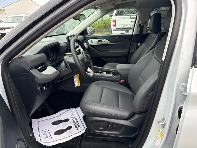 New 2026 Ford Explorer Active w/ Active Comfort Package AWD/4WD image 9